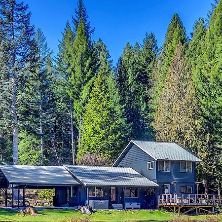 Waterfront Cabin At White Pass And Mount Rainier National Park Packwood Exterior photo